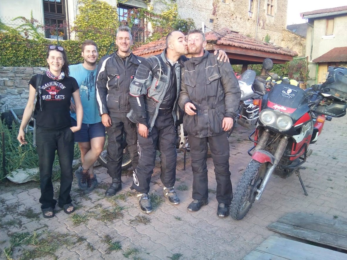 647c74b0-b02c-4a62-a4d3-592606018ec6.jpg