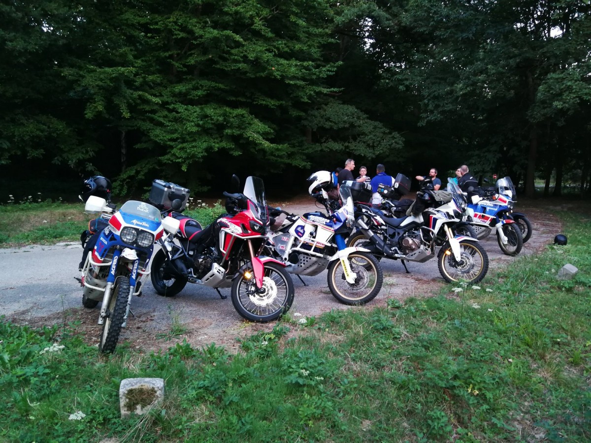 190805015716913386.jpg (486.8 Kio) Vu 19790 fois 190805015716913386.jpg